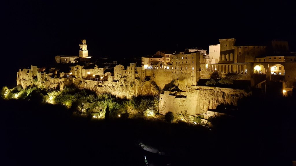 ARTICOLO_DESTRA_PITIGLIANO Pitigliano